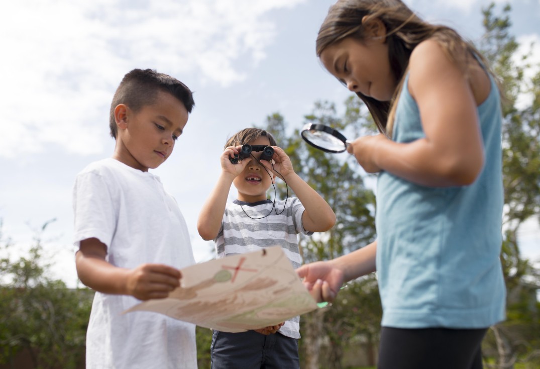 best-friends-participating-treasure-hunt-outdoors.jpg