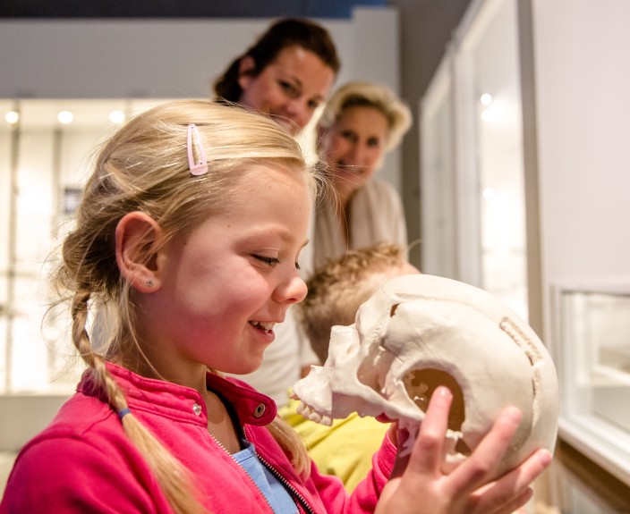 Neanderthaler tot stedeling - skelet-min.jpg
